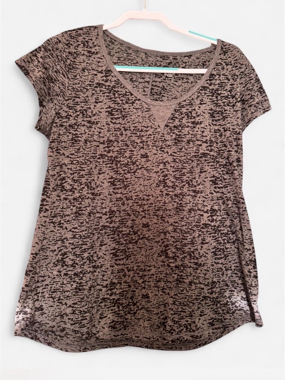 Old Navy Gray and Black Marled Scoop Neck Short Sleeve Athletic Tee